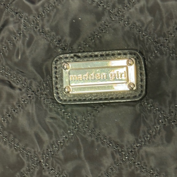 Madden Girl Quilted Weekend Tote / Travel Bag — Like New - Picture 8 of 15